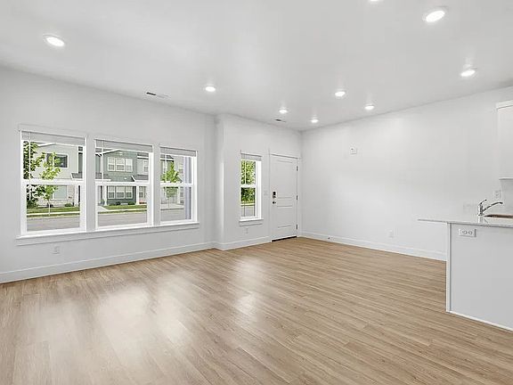 4th image of 1173 W 1870 S