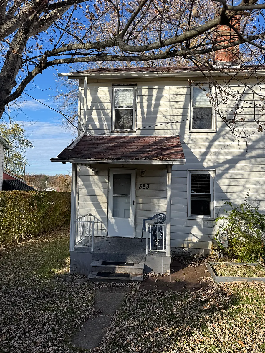 Building Photo - 383 1st St