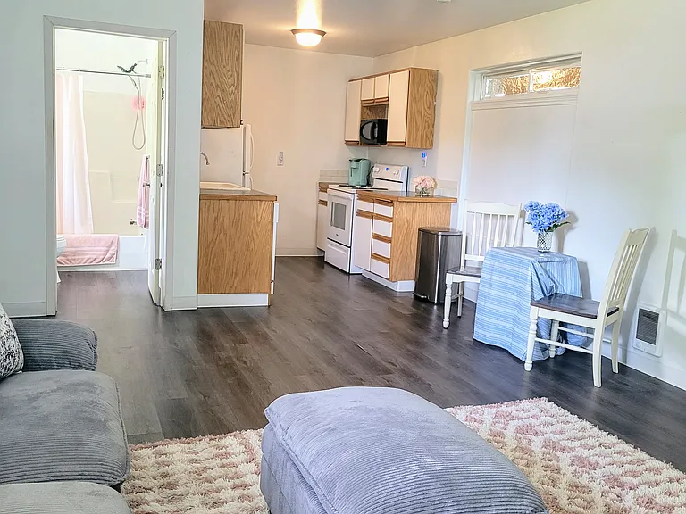 1103 S 32nd Ave #B — Photo 1