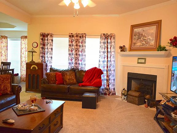 4th image of 5401 Hollytree Dr APT 905