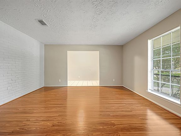 4th image of 4318 Rosegate Dr