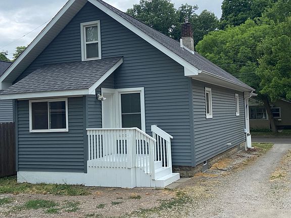 2nd image of 612 N Foster Ave