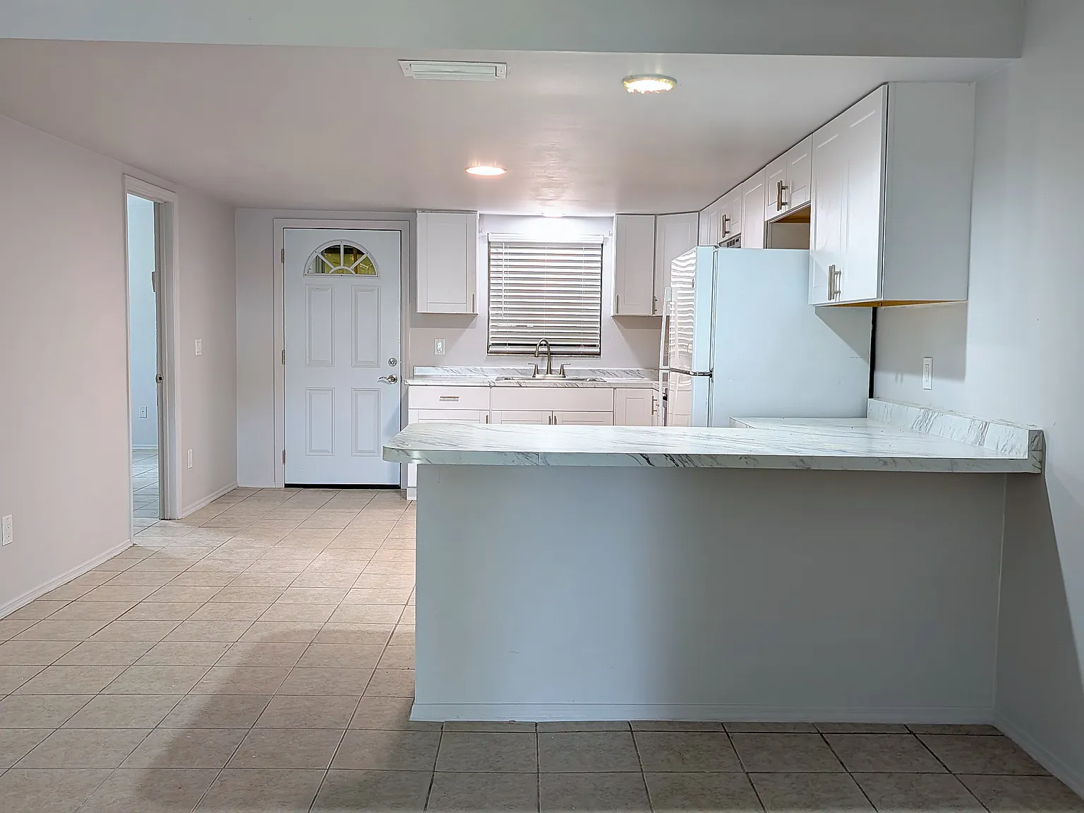 2 bed, 1.5 bath, 1200 sqft, $1,950 — Photo 4