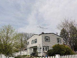 1st image of 27 Grey Ln