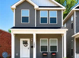 1807 Chestnut St, Portsmouth, VA 23704