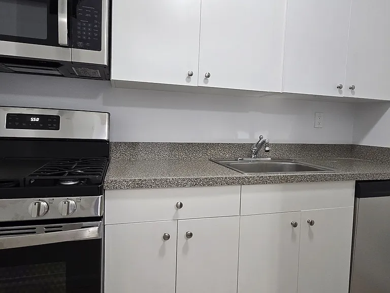 175 W 90th St #19E — Photo 6