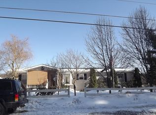61 Oval Dr, Dallas, PA 18612