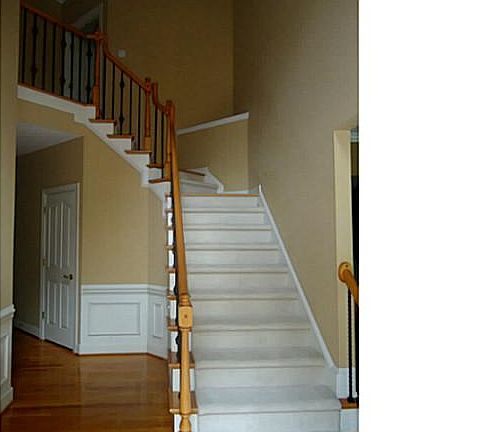 3rd image of 8600 Samantha Ct