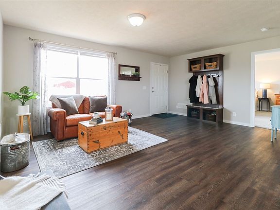 4th image of 5995 84th Ave NW