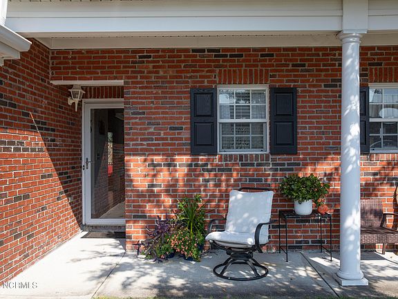 3rd image of 3781 Merestone Drive