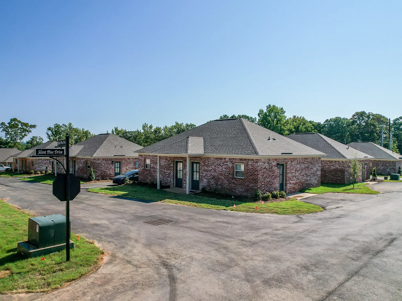 1 bed, 700 sqft, $1,400 — Photo 4