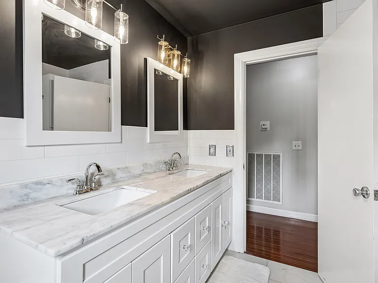 326 Draper Cir — Photo 36