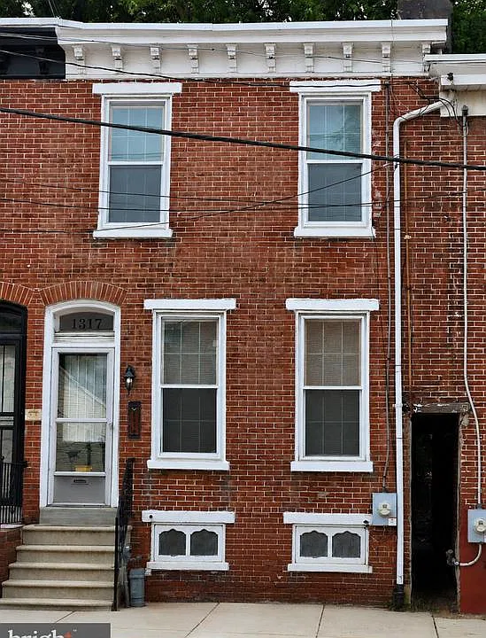 1317 N Walnut St