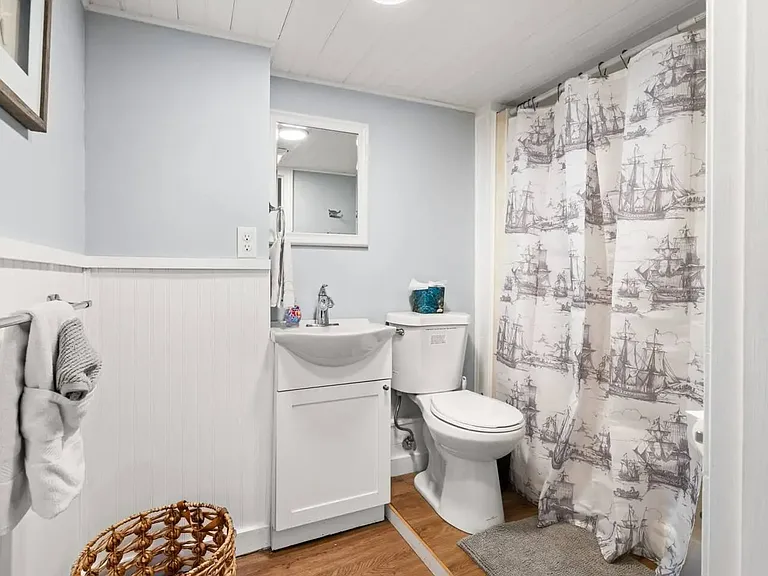 67 Railroad Ave — Photo 4