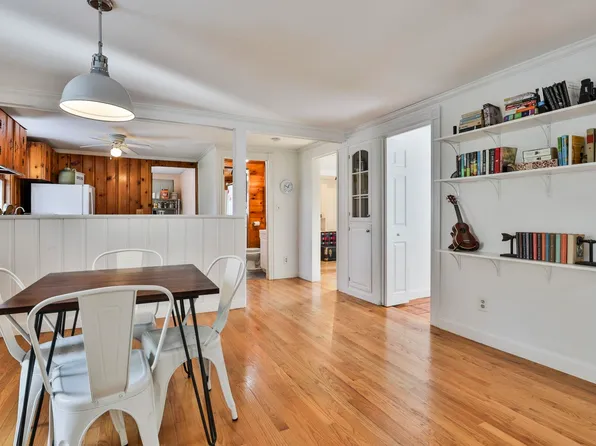 6 Summer Street, Sandown, NH 03873