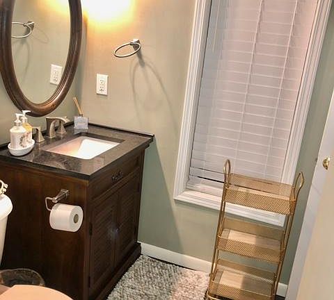 lower level full bath