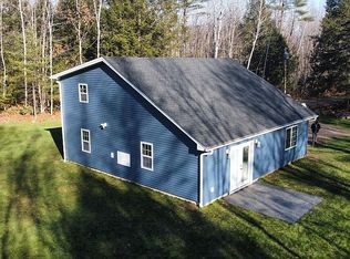 24 Jeanette Rd, Fryeburg, ME 04037