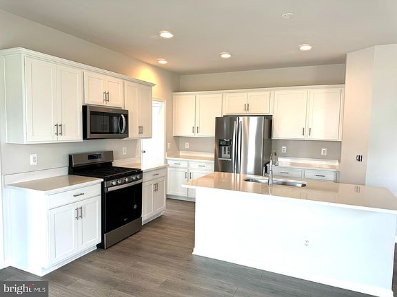 2nd image of 163 Norland Knoll Dr