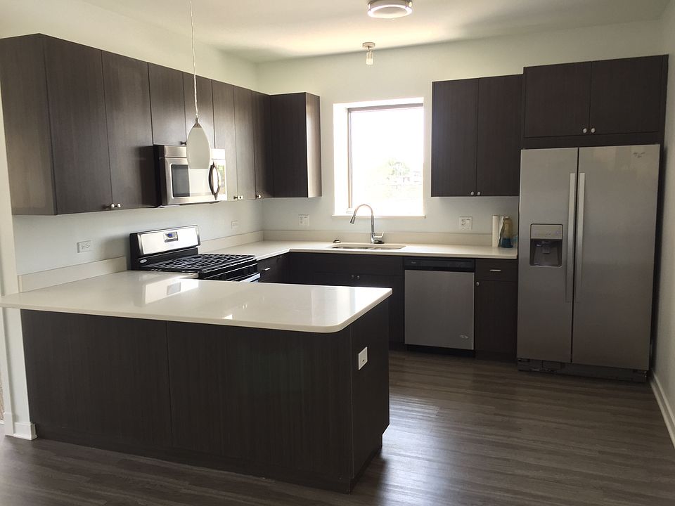 1st image of 5425 N Broadway St #4B