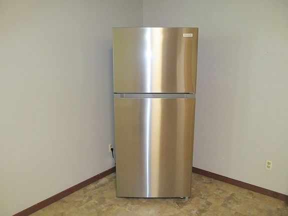 3rd image of 33 Cedar Aly