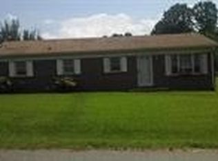 1103 Sunset St, Newton, NC 28658