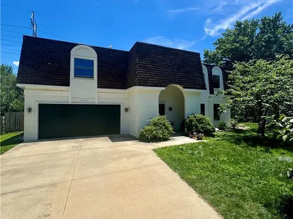 10531 Wedd St, Overland Park, KS 66212