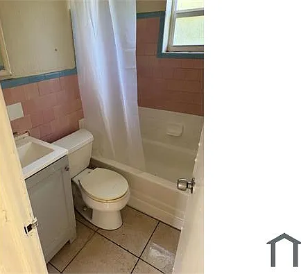 423 NW 13th Ave #1 — Photo 3