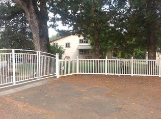 1227 Old Town Loop Rd, Oakland, OR 97462