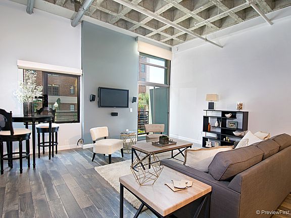 4th image of 3211 5th Ave Unit 207