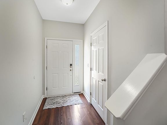 3rd image of 4909 Blue Rock Ct