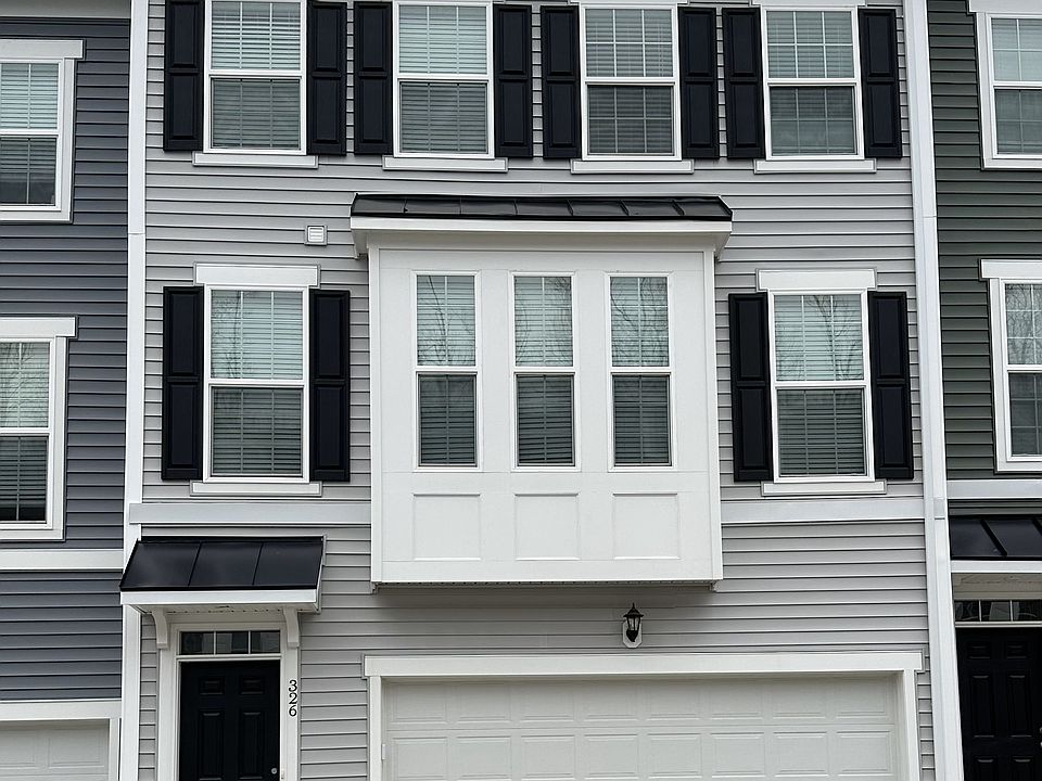 1st image of 326 Bay St