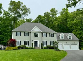 183 Graham Ridge Rd, Naugatuck, CT 06770