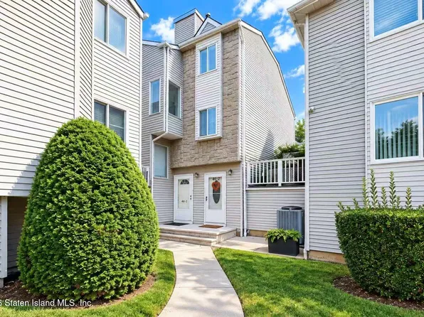 46 Regal Walk Unit 20, Staten Island, NY 10303