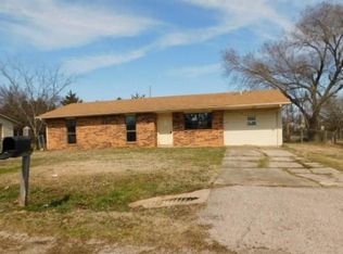1406 Knowles Ave, Sulphur, OK 73086