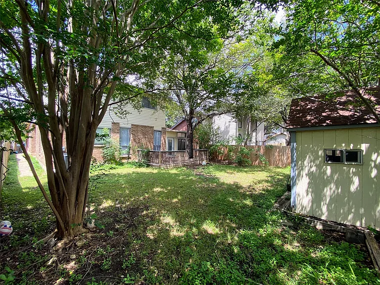 3215 Tree Grove Dr — Photo 27