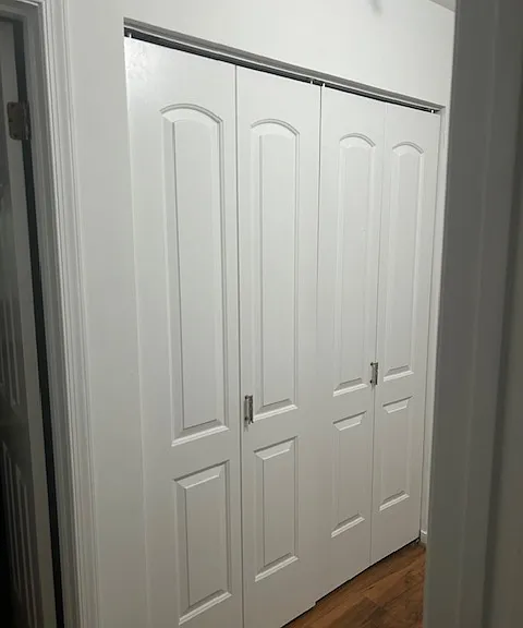 upstairs landing with washer and dryer - convey with home