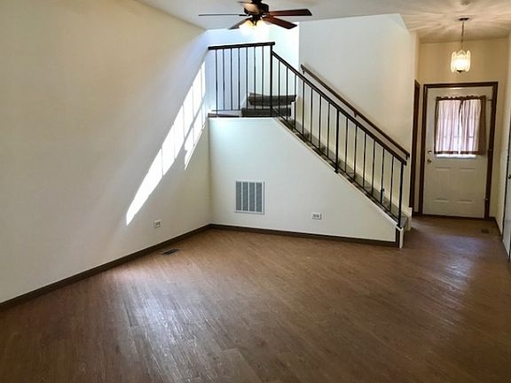 5th image of 1135 Whispering Hills Dr