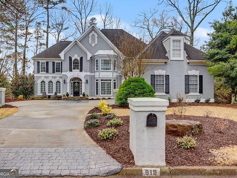 1st image of 810 Club Chase Ln