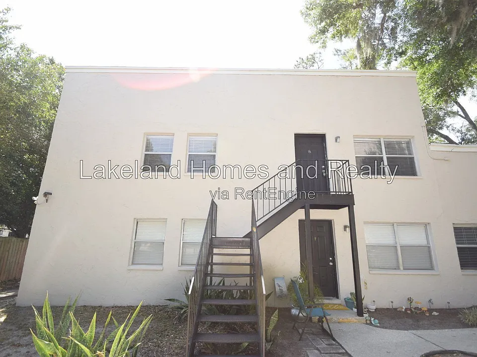1005 S New York Ave #8