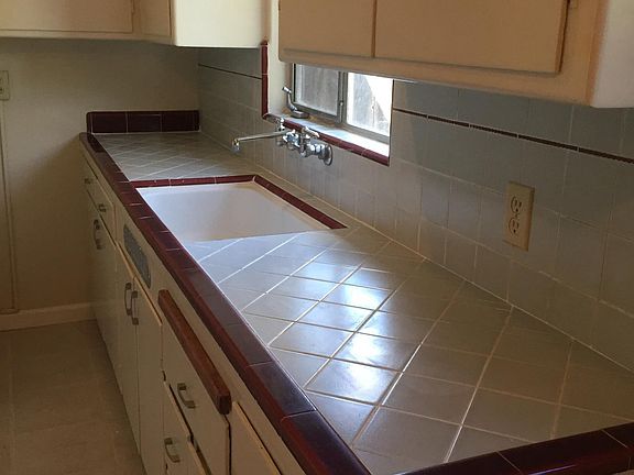 Kitchen Counter