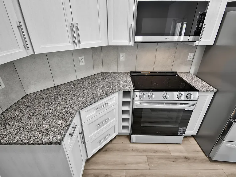70 Ryan Dr — Photo 23