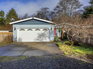 35 Piano Ct, Depoe Bay, OR 97341