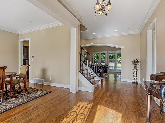 4th image of 2843 Bayhill Woods Cv