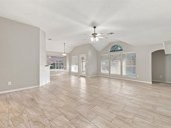 4th image of 22923 Creekside Gate Ct