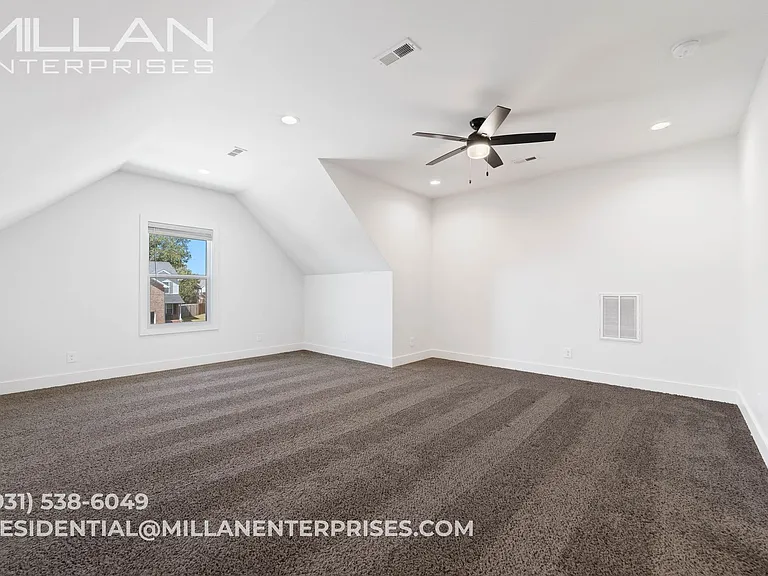 3509 Clover Hills Dr — Photo 33