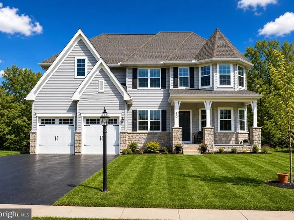 30 Andrea Ln, Gilbertsville, PA 19525