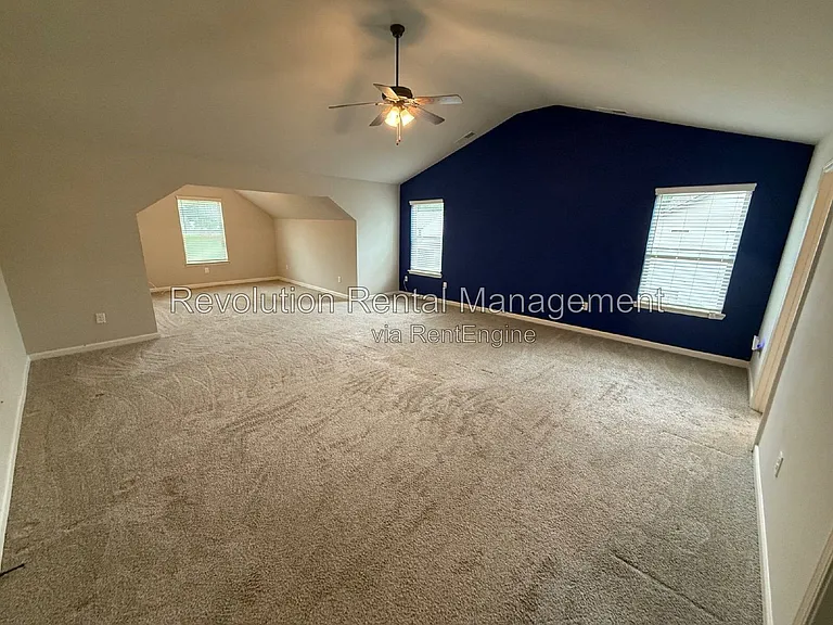 1009 Fable Ln — Photo 13