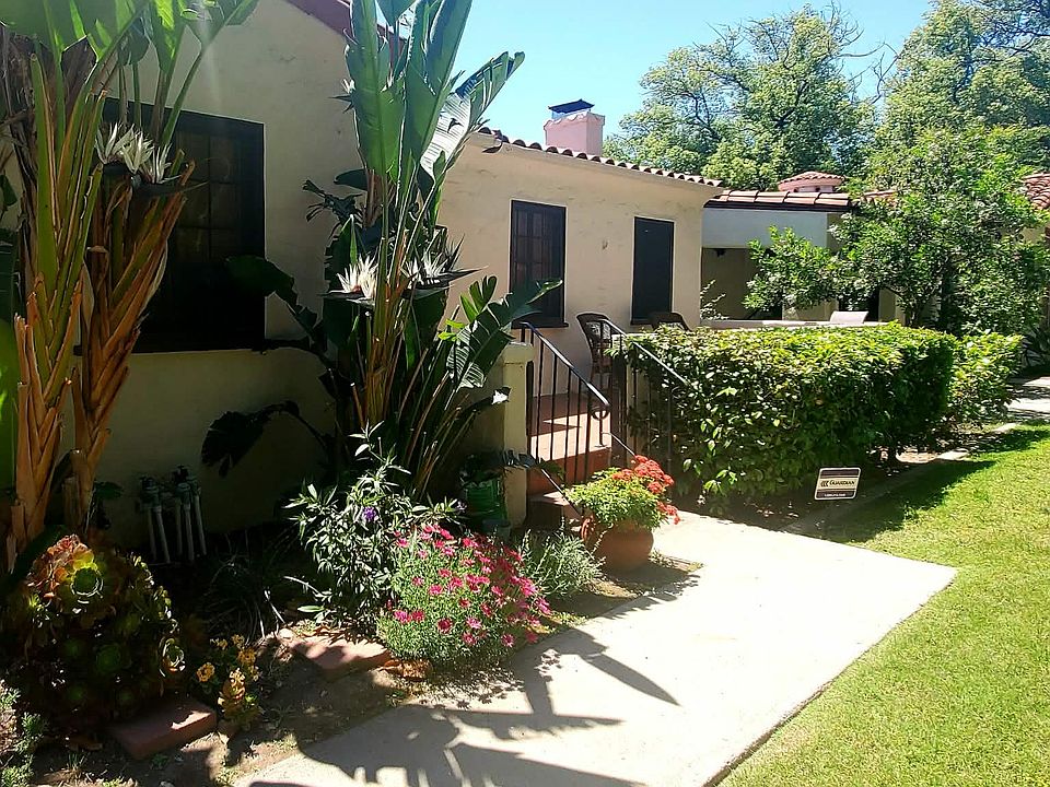 1st image of 479 W 25th St