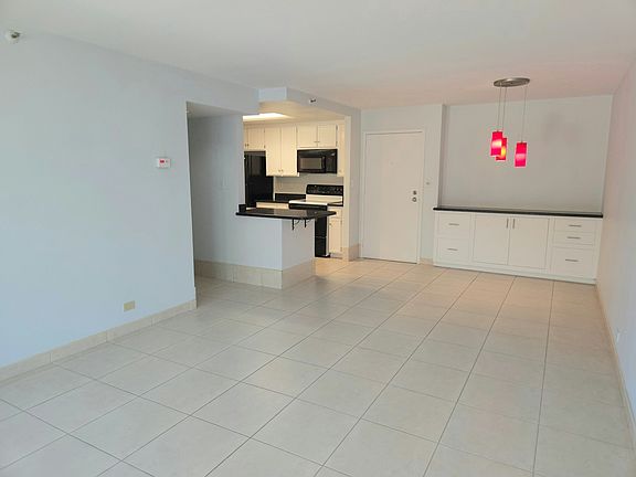 3rd image of 1514 7th Ave Unit 205