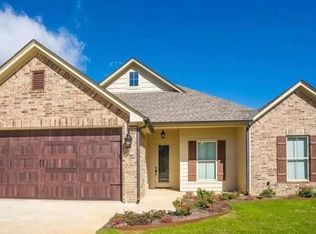 823 Gemi Dr, Longview, TX 75604